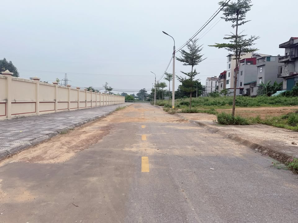 Đất nền đẹp tại Đại lộ Hùng Vương, Vân Phú 133m² giá 3.059 tỷ - Sổ đỏ chính chủ, sang tên ngay!