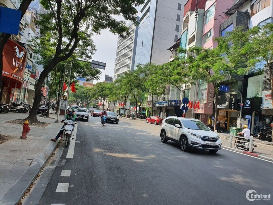 Nhà mặt phố Thái Hà, Đống Đa 30m² giá 25 tỷ - Kinh doanh đỉnh cao!