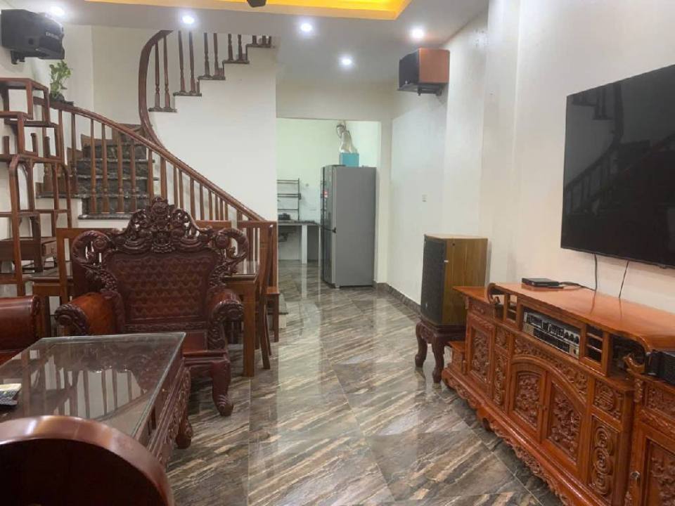 Nhà đẹp 2 tầng An Dương 60m² giá 3 tỷ - Gần Hồ Tây, ô tô đỗ thoải mái!