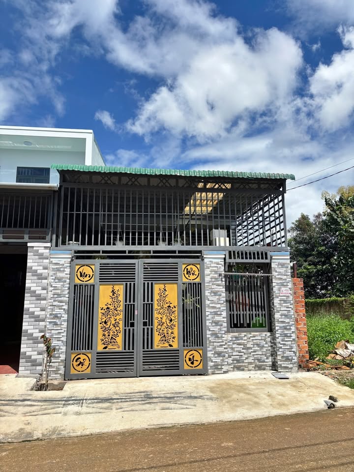 Nhà Mê Lửng Đẹp Quận Buôn Ma Thuột 150m² Giá 2.9 Tỷ - Dọn Vào Ở Ngay!