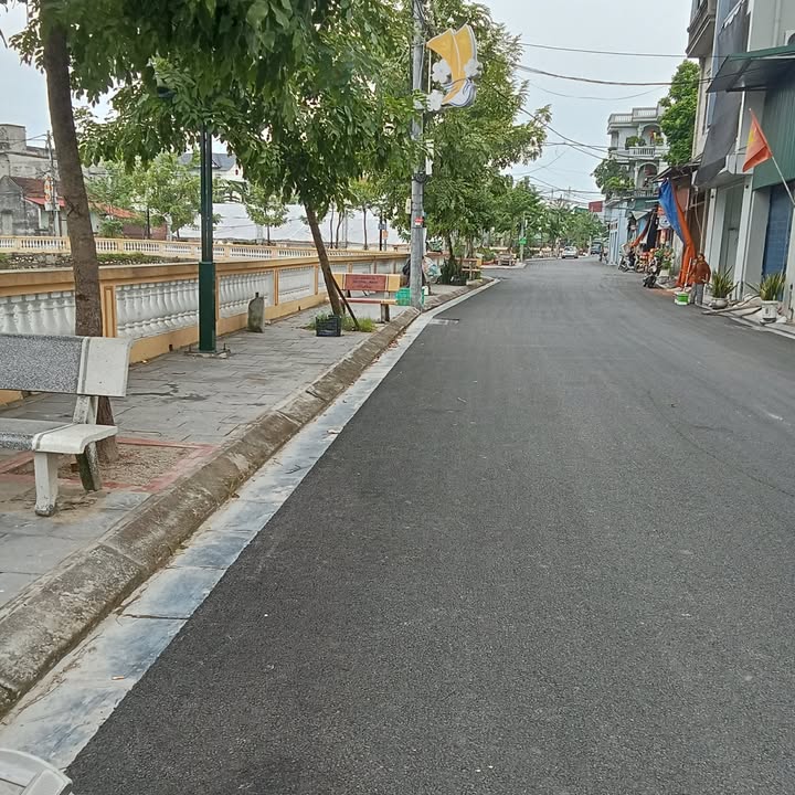 Đất nền Dục Tú, Đông Anh 76m² giá 4.39 tỷ - Gần hồ thoáng mát!