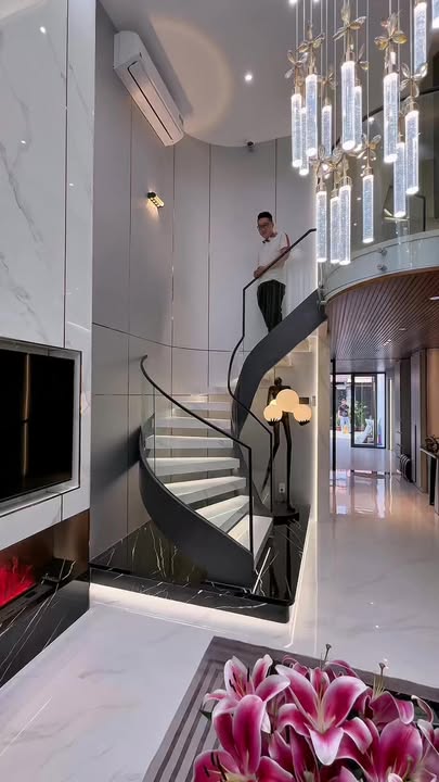 Nhà phố cao cấp Gò Vấp 67m² giá 13.3 tỷ - Thang máy, nội thất cao cấp!