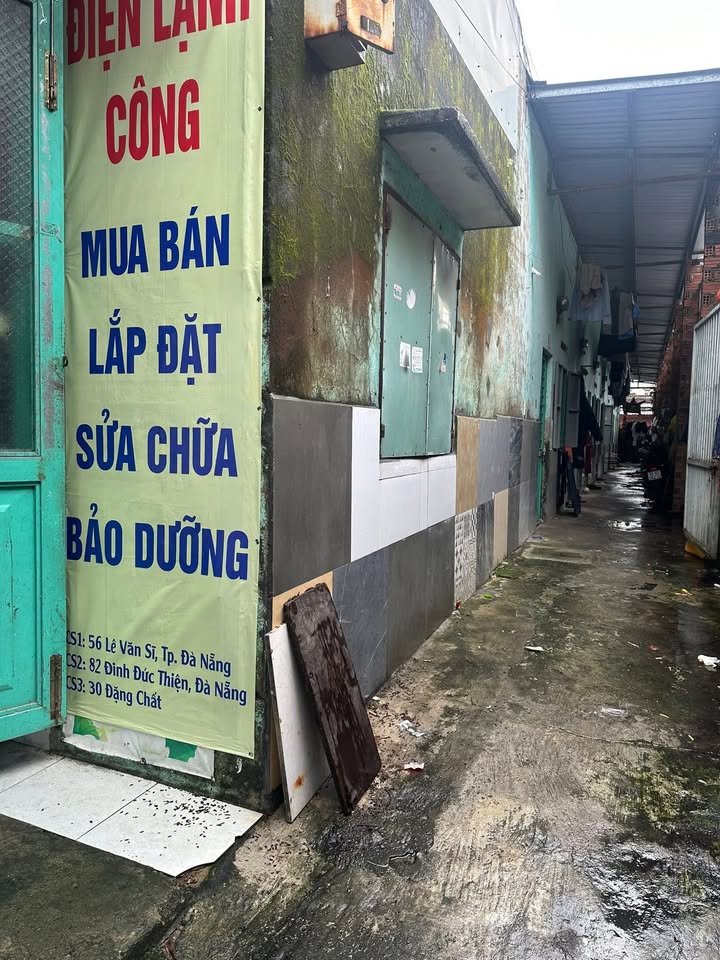 Dãy trọ cấp 4 mặt tiền Đặng Chất, Đà Nẵng 204m² giá 5.7 tỷ - Đầu tư sinh lời ngay!