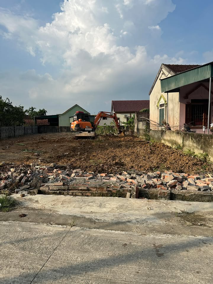 Đất thổ cư tại xóm Minh Thọ, Hòa Sơn, Đô Lương 250m² giá 700 triệu - Cơ hội đầu tư tuyệt vời!