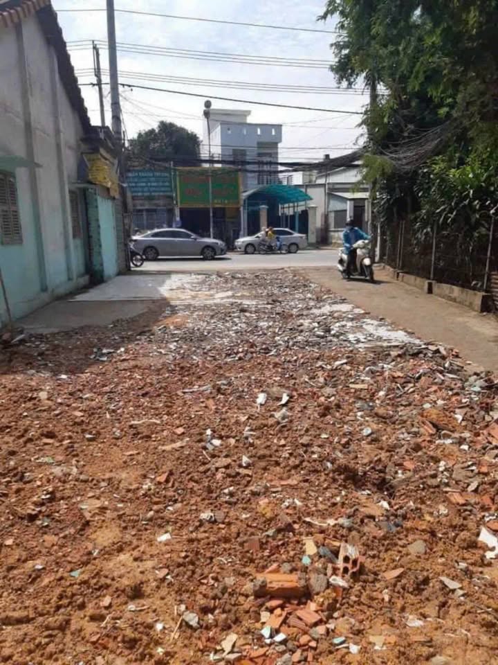 Bán FrontHouse mặt tiền Thủ Khoa Huân, Thuận An 355m² - Giá chỉ 11 tỷ!