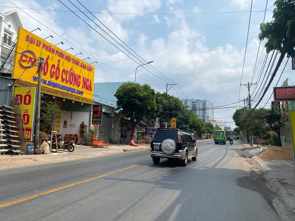 Nhà mặt tiền Lê Văn Khương, Quận 12, diện tích 590m², giá 49 tỷ - Đầu tư sinh lời ngay!