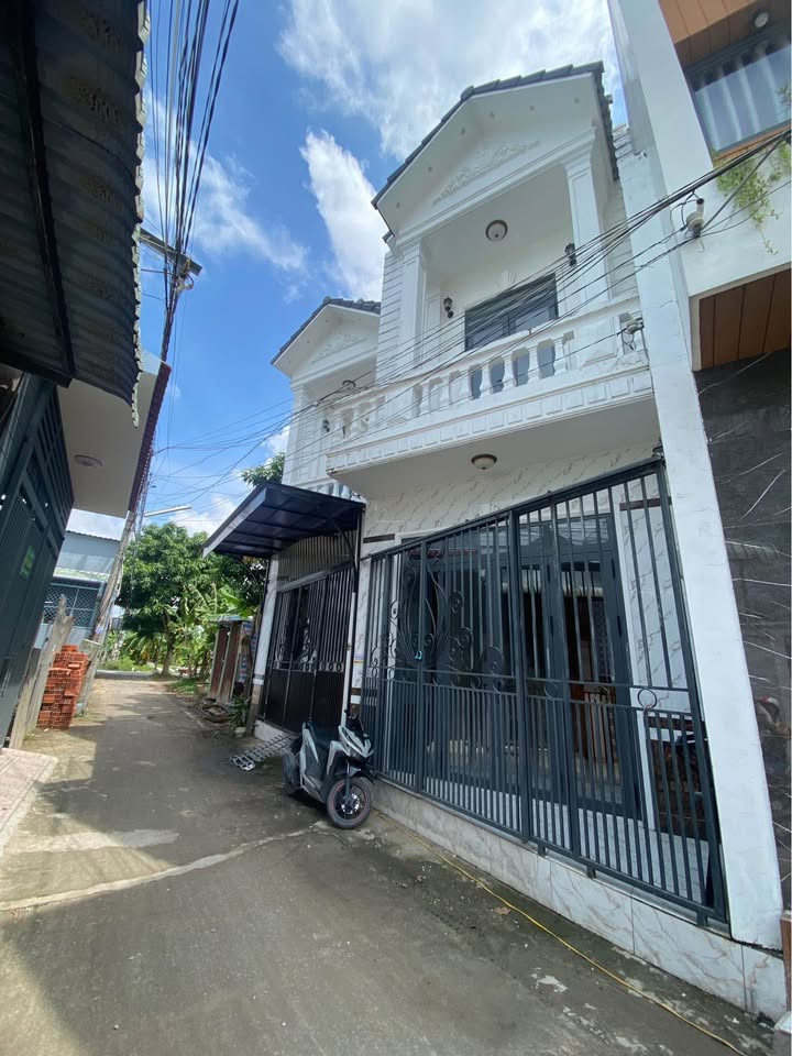 Nhà Cần Thơ đường Đồng Văn Cống 45m² giá 2.35 tỷ - Sổ hồng chính chủ, ô tô vào tận nhà!