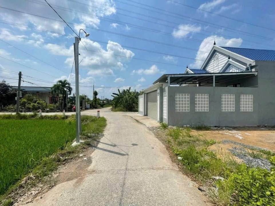 Đất mặt tiền xã Nhựt Chánh 211m² giá 1.8 tỷ - Cơ hội đầu tư lý tưởng!