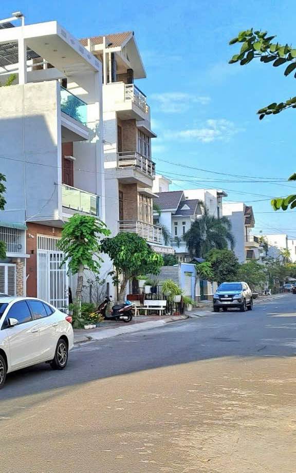 Nhà 1 trệt 1 lầu mặt tiền Đinh Lễ, Xuân An, Phan Thiết - Giá 3.8 tỷ, sẵn sàng ở ngay!