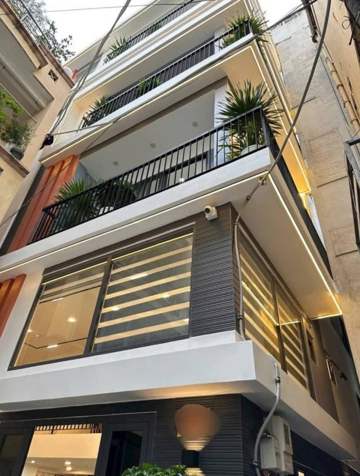 FrontHouse 40A Tôn Thất Tùng Quận 1 71m² giá 36.8 tỷ - Góc 2 mặt tiền vàng sinh lời ngay!