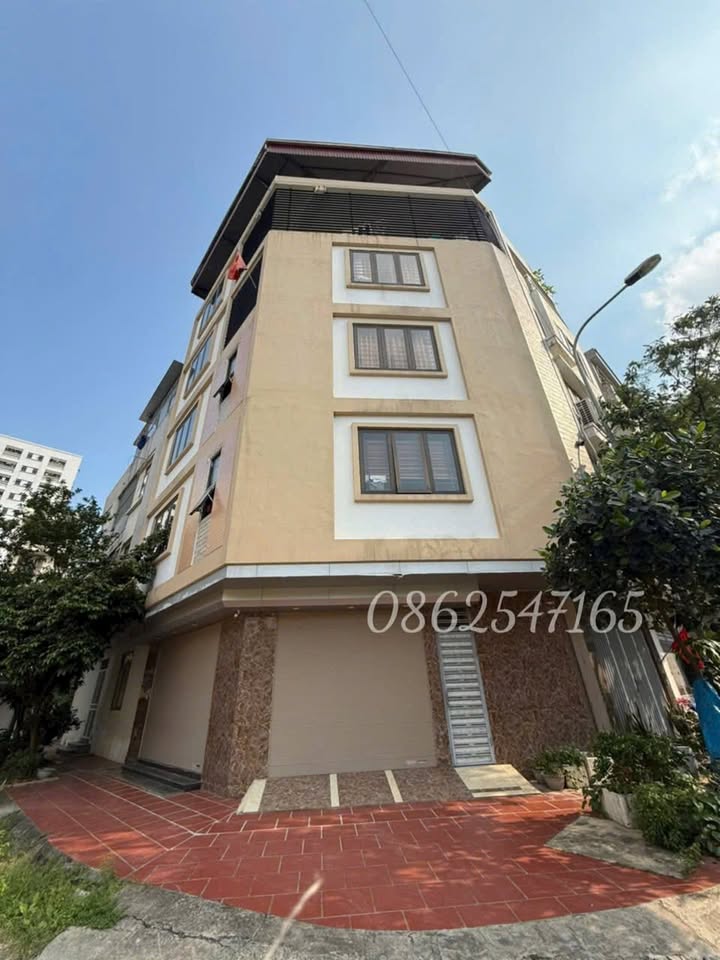 Nhà phố liền kề Văn Khê 60m² giá 16 tỷ - Lô góc thoáng mát!