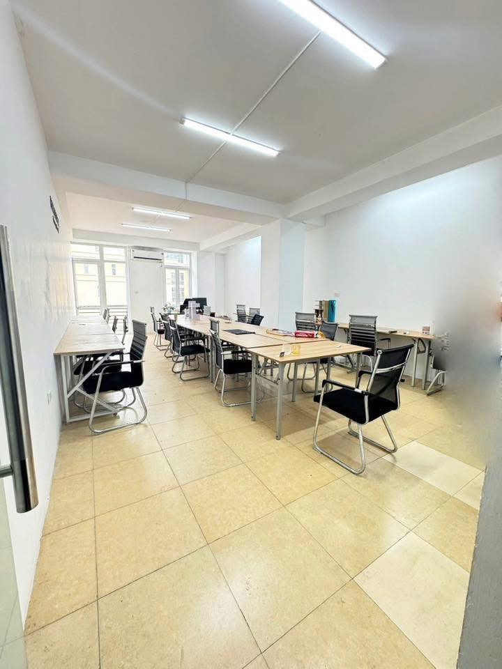 Văn phòng cho thuê Hoàng Sâm, Cầu Giấy 55m² giá 9.5 triệu - Giao dịch nhanh chóng!
