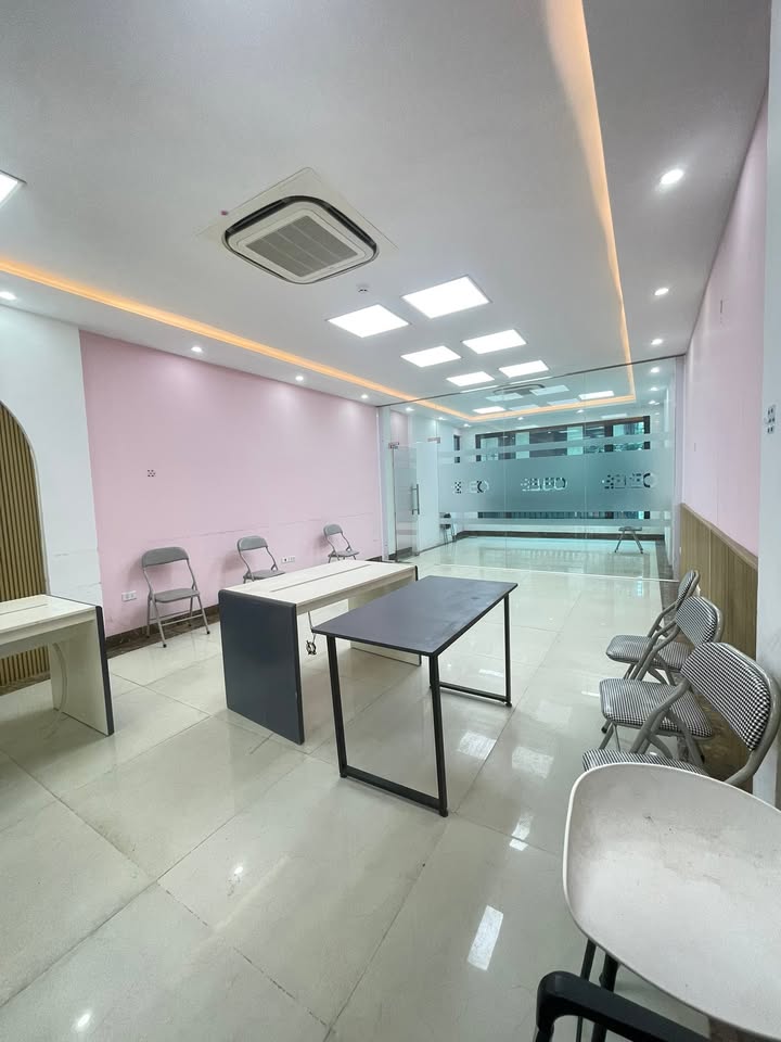 Sàn văn phòng cho thuê phố Yên Lãng, Đống Đa 80m² - Vị trí trung tâm thuận tiện!