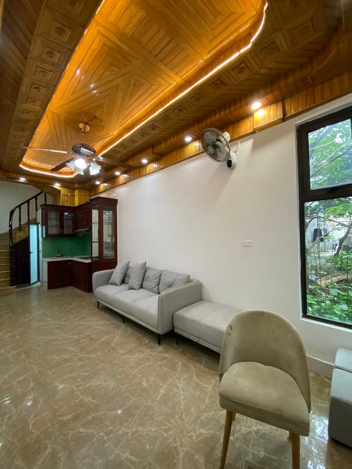 Nhà riêng Định Công 28m² giá 4 tỷ - Đẹp ở ngay, sổ đỏ chính chủ!