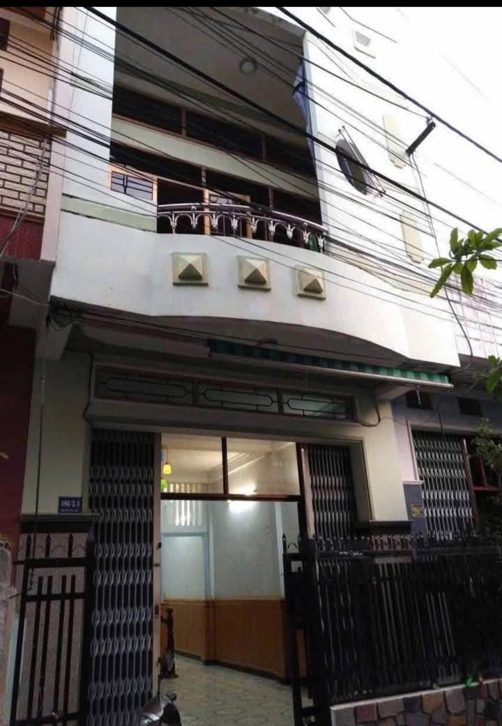 Nhà phố 486 Nguyễn Thái Học, Quang Trung, 58m² giá 2.9 tỷ - Thiết kế 2 tầng đẹp lung linh!