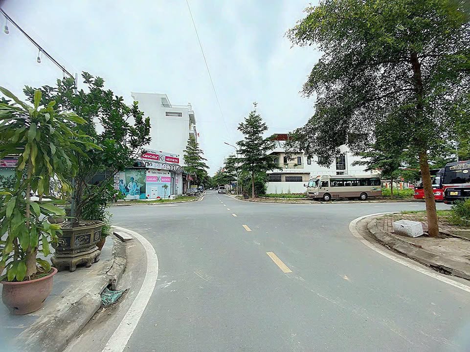 Đất nền lô góc khu Vĩnh Hà, Hòa Bình 161m² giá 5.9 tỷ - Vị trí đẹp nhất!