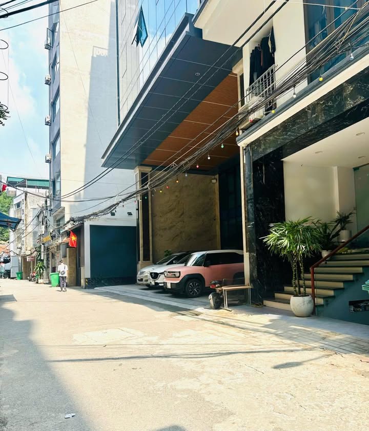 Nhà mặt phố Lê Quang Đạo, Nam Từ Liêm 60m² giá 20 tỷ - Kinh doanh sầm uất!