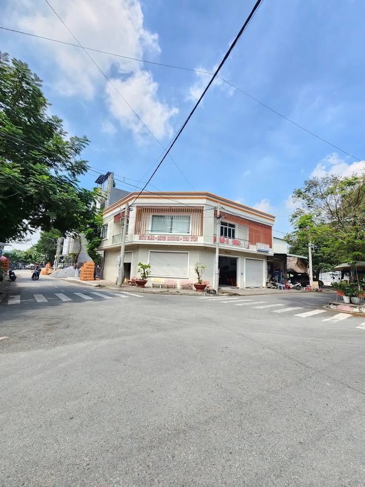 Nhà 2 mặt tiền tại Thuận Giao 197m² giá 16.3 tỷ - Đầu tư sinh lời ngay!