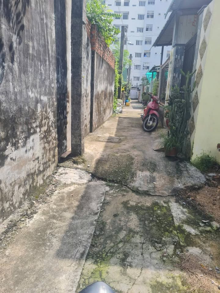 Đất nền Tân An Long An 103.8m² giá 1.05 tỷ - Vị trí đẹp, dân cư đông đúc!