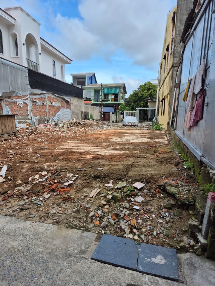 Đất Kiệt Hùng Vương Huế 68m² giá 2.1 tỷ - Kinh doanh thuận lợi!