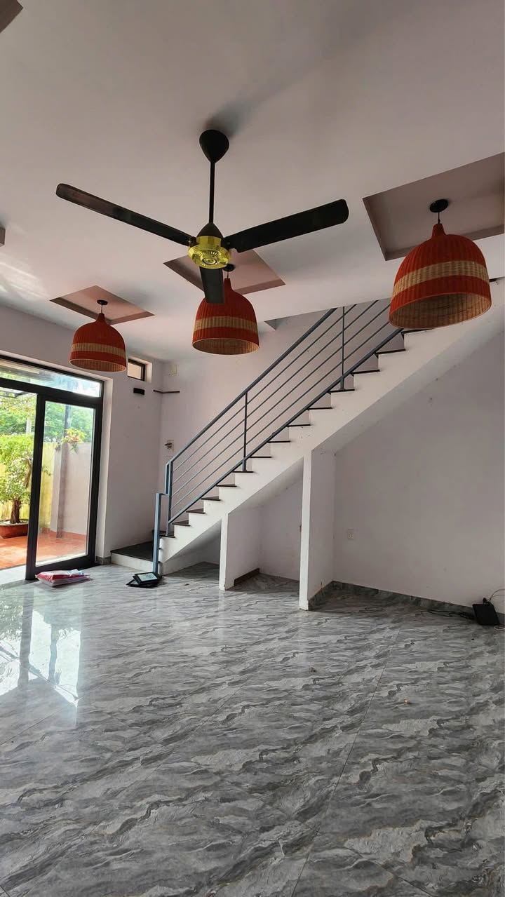 Nhà 2 tầng Hòa Hải, Đà Nẵng 142m² giá 5.2 tỷ - Gần biển, tiện ích đầy đủ!