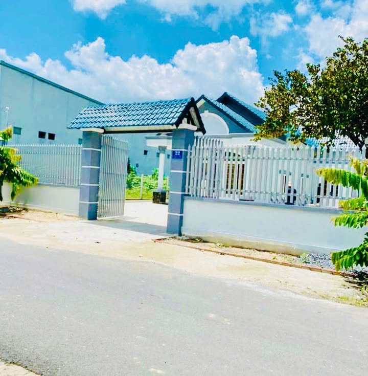 Nhà vườn Củ Chi 750m² giá 5 tỷ - Thoáng mát, nhiều cây ăn trái!