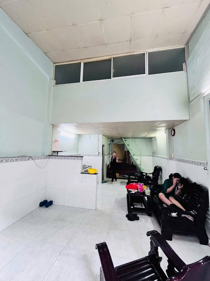 Nhà cho thuê nguyên căn đường Cao Lỗ quận 8, diện tích 22m² giá 4.5 triệu - Thích hợp cho gia đình nhỏ!