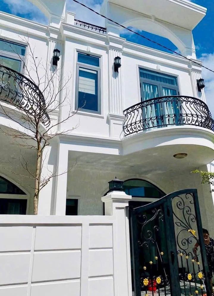 Nhà 2 tầng đường Phạm Bá Nguyên, 82m² giá 2.85 tỷ - Ô tô tận sân