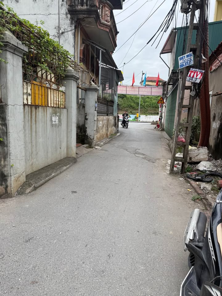 Đất Phúc Lợi 55m² giá 5.8 tỷ - Tiềm năng tăng giá cao!