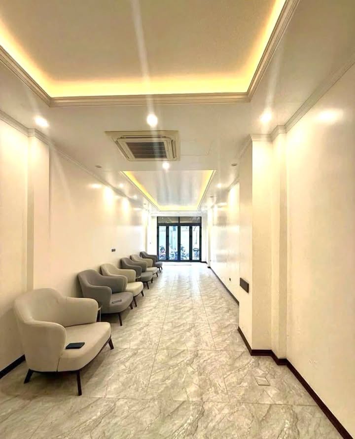 Nhà mặt phố Nguyễn Đình Chiểu 63m² giá 31 tỷ - Kinh doanh đắc địa gần công viên Thống Nhất!