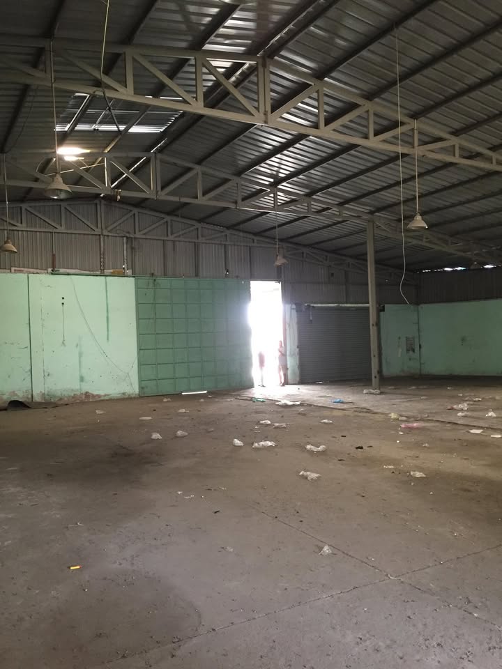 Xưởng 3000m² mặt tiền đường Nguyễn Hữu Tiến, quận Tân Phú - Thỏa thuận nhanh chóng!