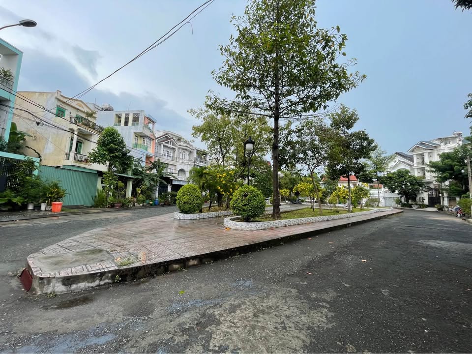 Đất nền KDC Him Lam - Trường Thọ 101m² giá 10.2 tỷ - Vị trí đẹp gần Metro!