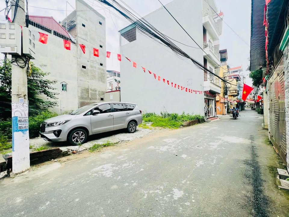 Đất Tân Tây Đô 64m² giá thỏa thuận - Ô tô vào tận nơi, mặt tiền gần 5m!