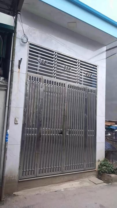 Nhà riêng Yên Nghĩa Hà Đông 34m² giá thỏa thuận - Ô tô đỗ trước cửa