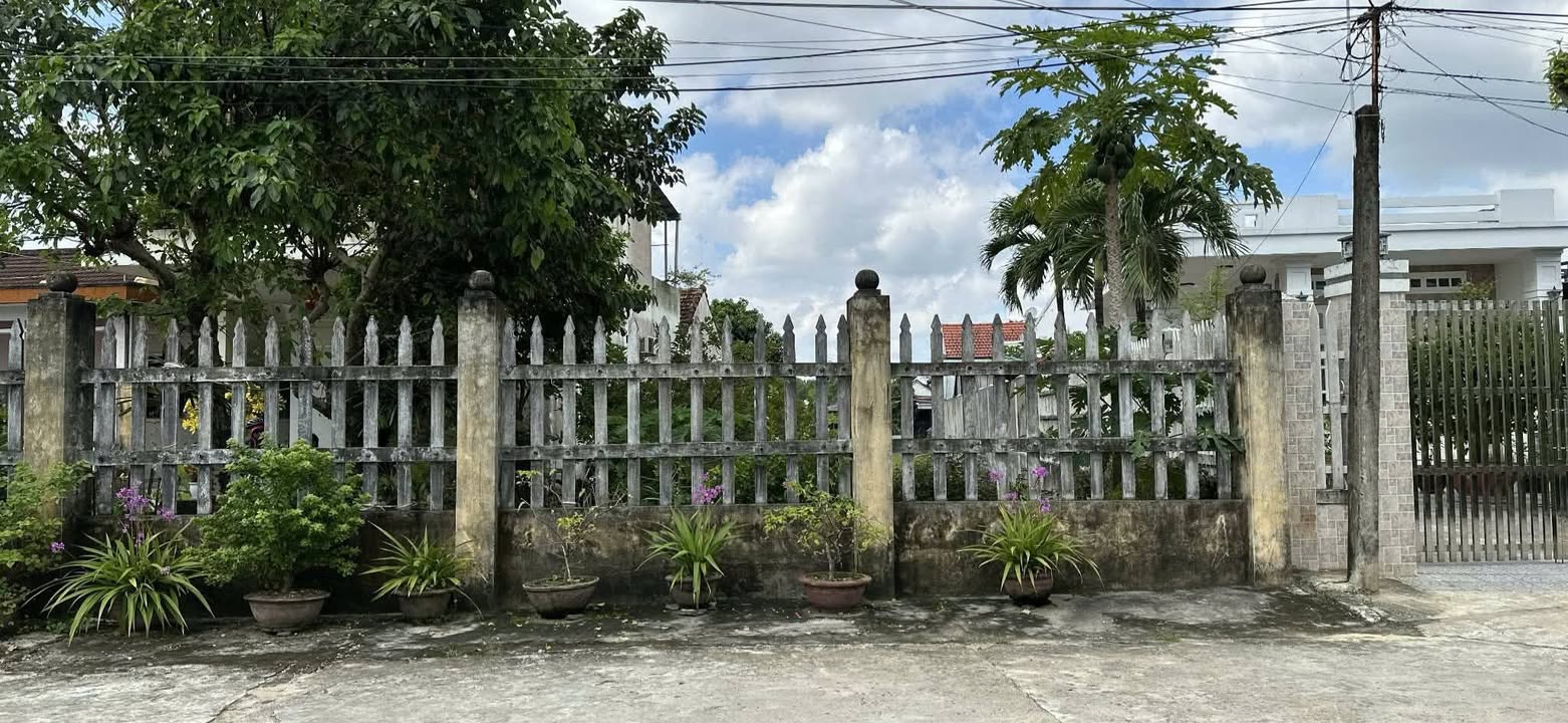 Bán lô đất khu phố 2A, phường Điện Nam Bắc 304m² giá 2 tỷ - Vị trí thuận lợi gần KCN!