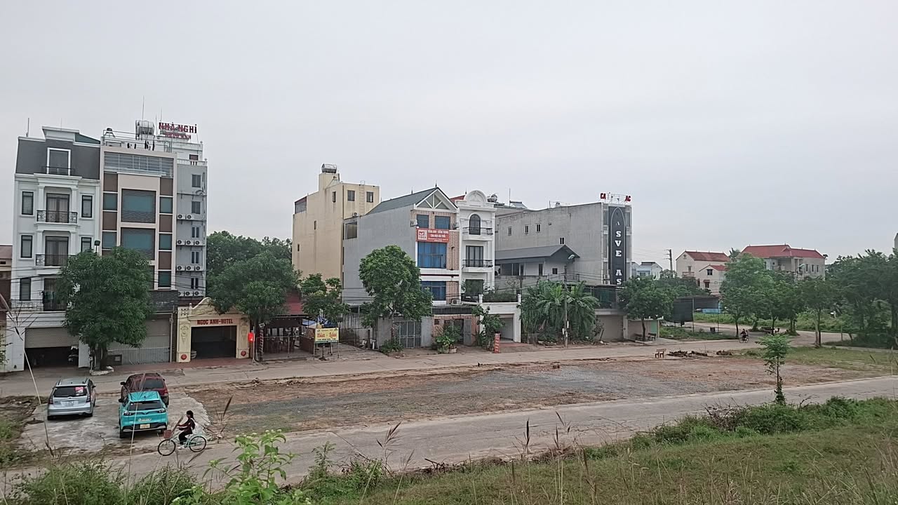 Đất mặt phố Ao Đấu, Tráng Việt 125m² giá 9.7 tỷ - Đầu tư sinh lời cao!