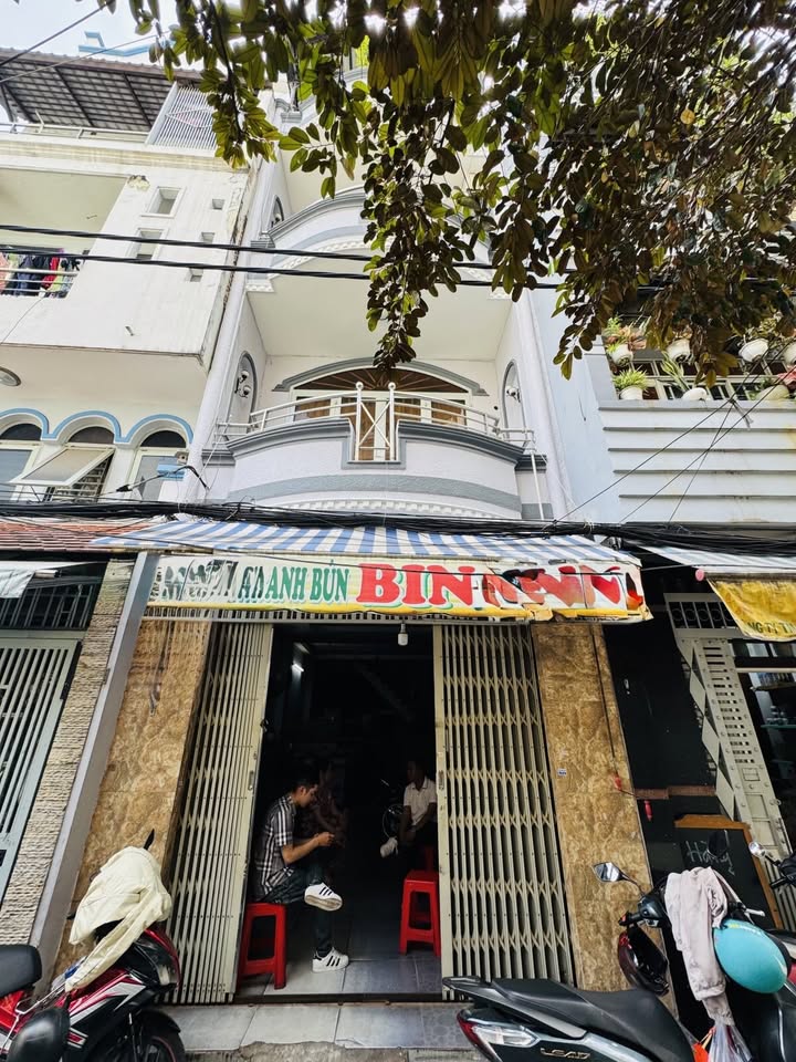 Nhà phố tại Trường Chinh, Tân Bình 45m² giá 8.2 tỷ - Vị trí đắc địa gần BV Thống Nhất!