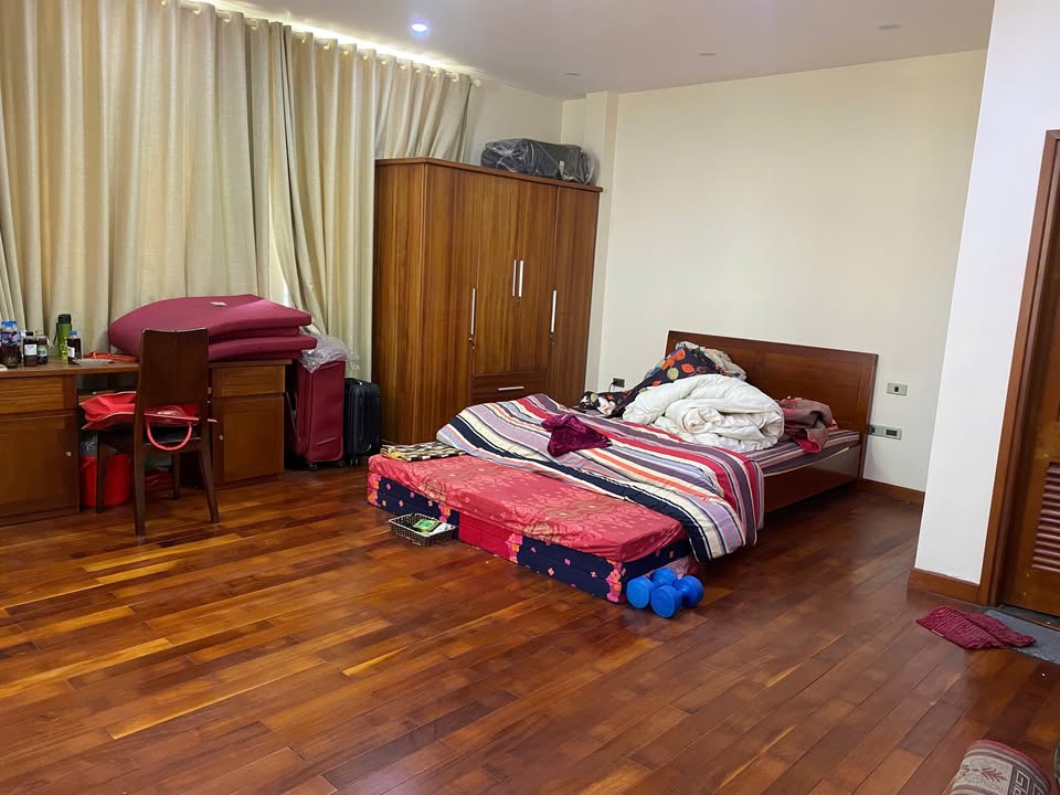 Nhà nguyên căn Láng Hạ - Đống Đa 50m² giá 32 triệu - Kinh doanh thuận lợi!