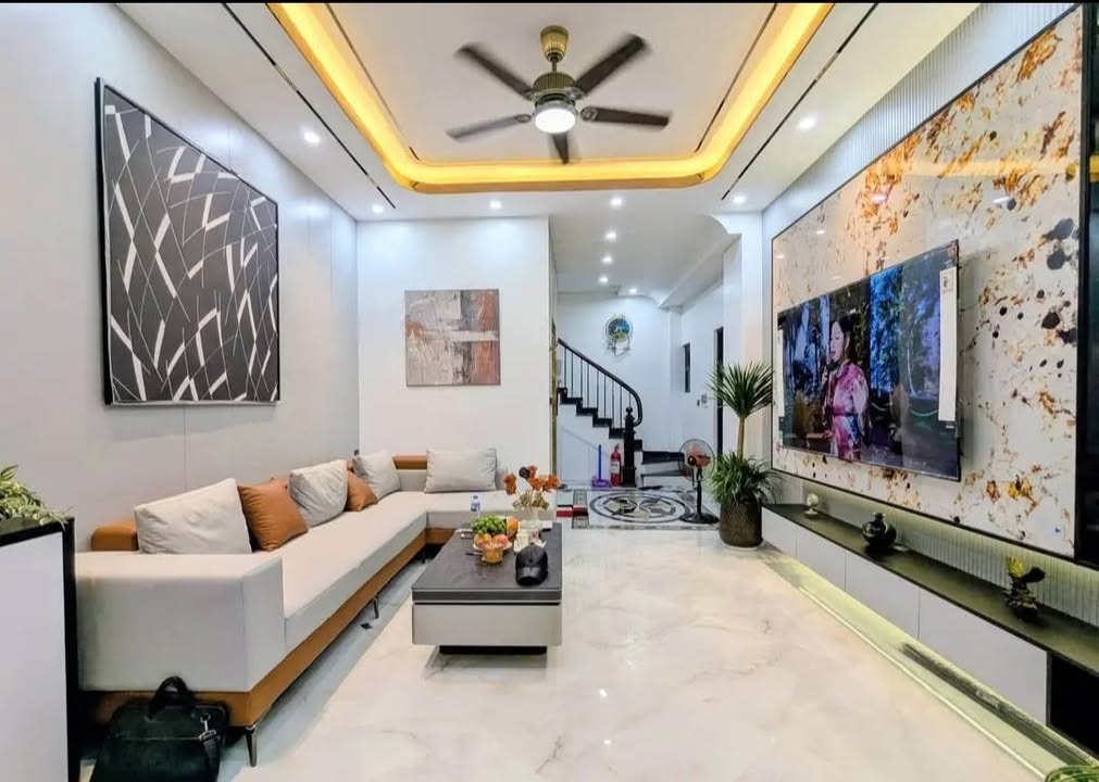 FrontHouse An Dương Vương Tây Hồ 43m² giá 11.5 tỷ - Thiết kế hiện đại, giao thông thuận tiện!