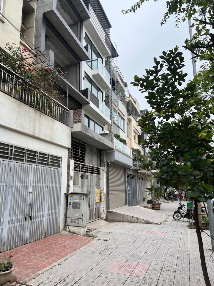 Nhà liền kề Hà Đông 90m² giá thỏa thuận - Cơ hội đầu tư tuyệt vời!