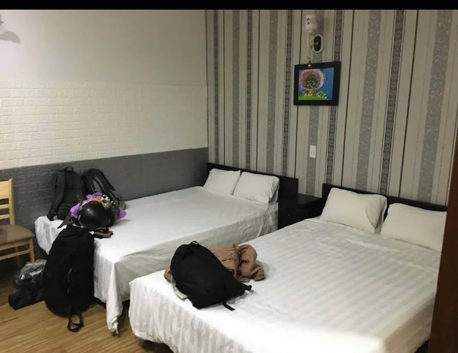 Khách sạn Hà Bổng Sơn Trà 3 tầng giá 39 triệu - Gần biển Mỹ Khê tuyệt đẹp!