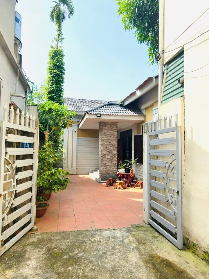 Nhà đẹp Khu 12, Thanh Miếu, Việt Trì 420,7m² giá 4,9 tỷ - Ô tô vào tận nhà!