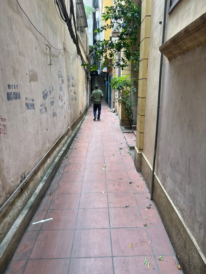 Nhà 4 tầng 18m² tại Vĩnh Hưng, Hoàng Mai - Giá tốt, sổ chung!