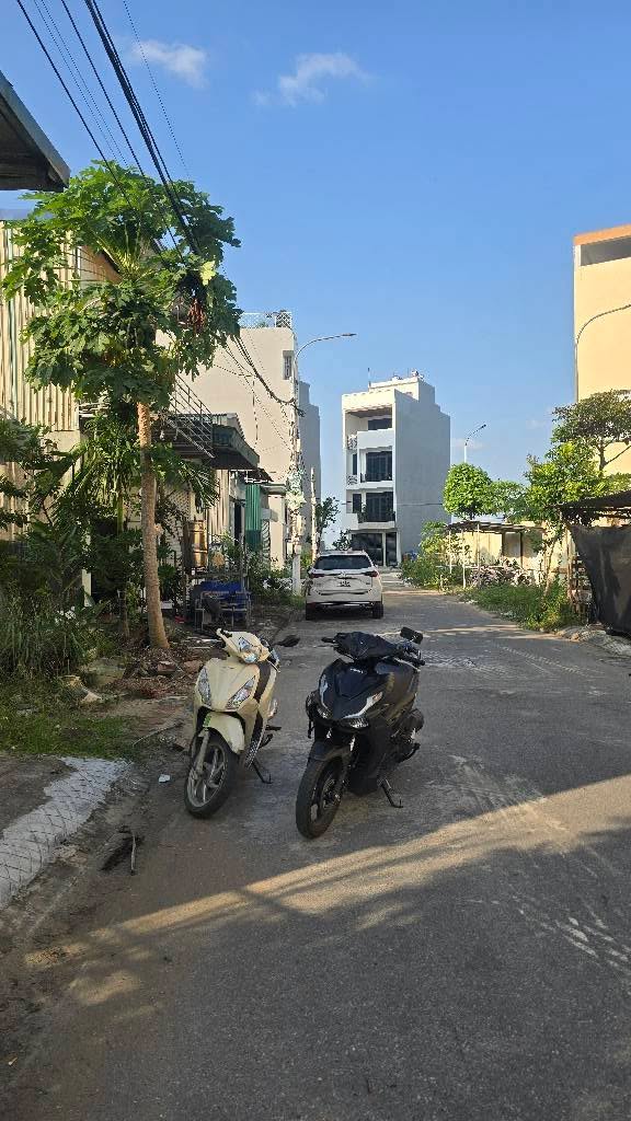 Đất đấu giá Lai Xá 75m² giá 12 tỷ - Mặt tiền ô tô tránh, ngay gần Metro!