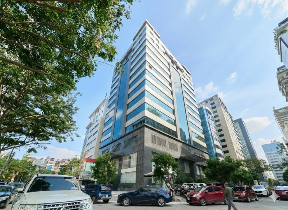 Văn phòng cho thuê Tòa nhà Hoàng Linh, Cầu Giấy, 80-350m² - Vị trí đắc địa, giá chỉ từ 12 triệu!