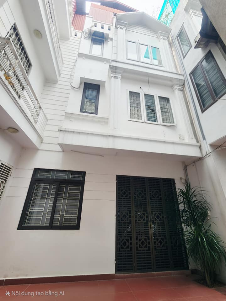 Nhà đẹp 4 tầng ngõ 358 Đà Nẵng, Hải Phòng - Chính chủ, giá chỉ 2.9 tỷ!