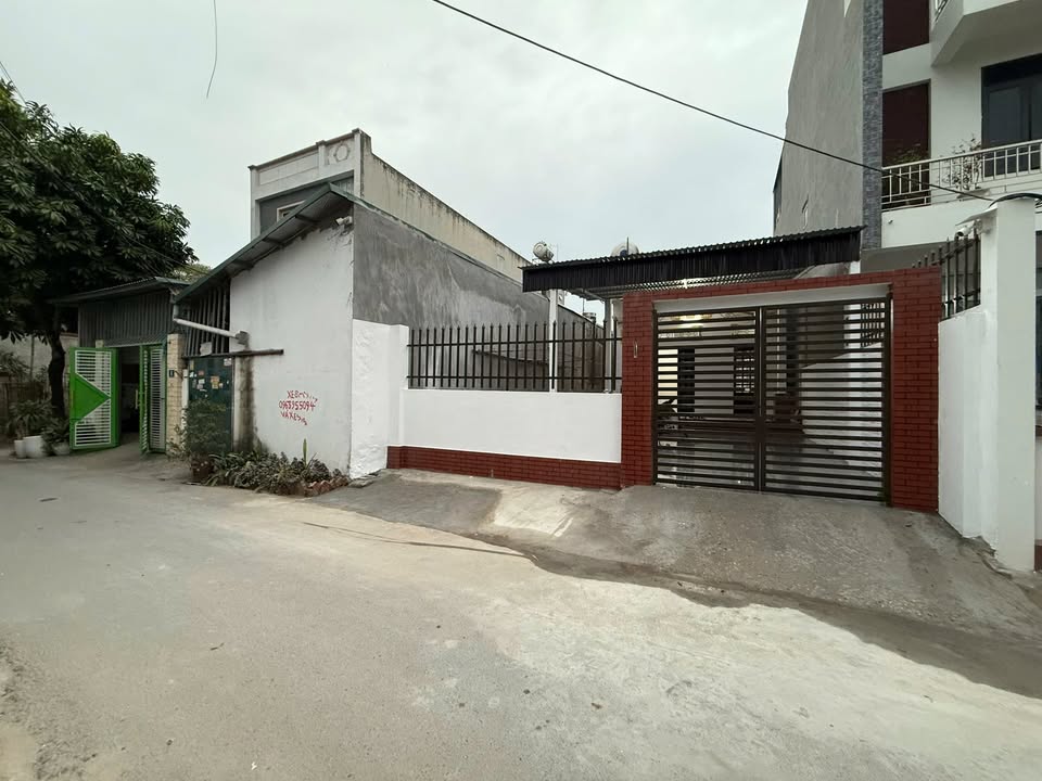 Nhà cấp 4 Ngõ 6 Khai Quang 145m² giá 4.3 tỷ - Đang cho thuê, sẵn sàng ở ngay!