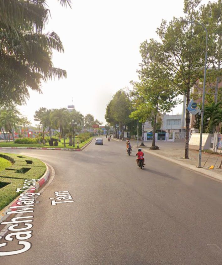 Nhà cấp 4 mặt tiền đường Cách Mạng Tháng 8 294m² giá 8 tỷ - Cơ hội đầu tư tuyệt vời!