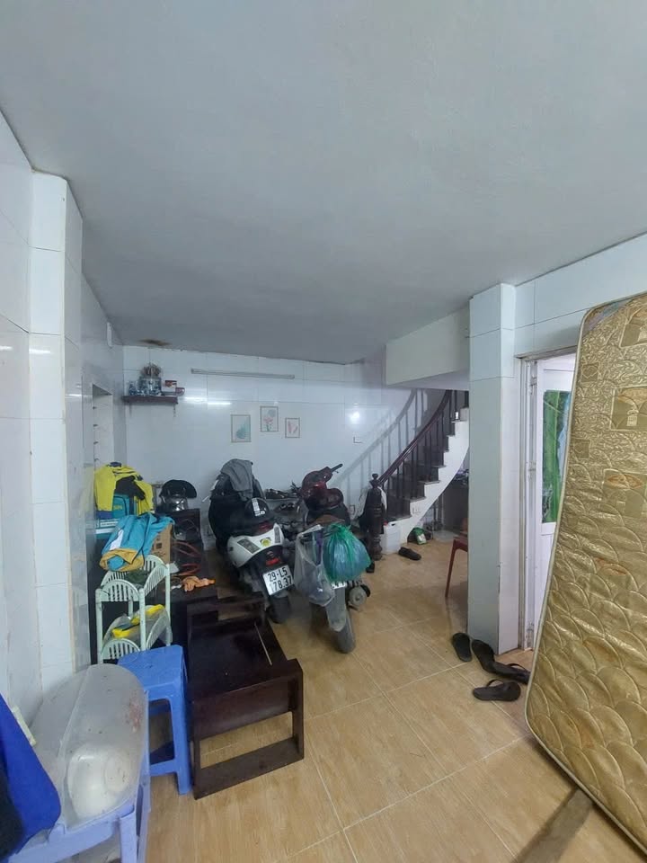 Nhà cho thuê Kim Giang Thanh Xuân 35m² giá 6.5 triệu - Gần Đại học Thăng Long!