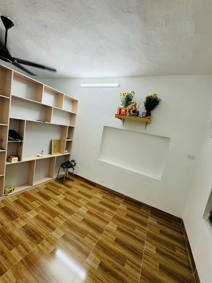 Nhà cho thuê ngõ 61 Lạc Trung, 30m² - Nhà mới sửa đẹp, tiện nghi